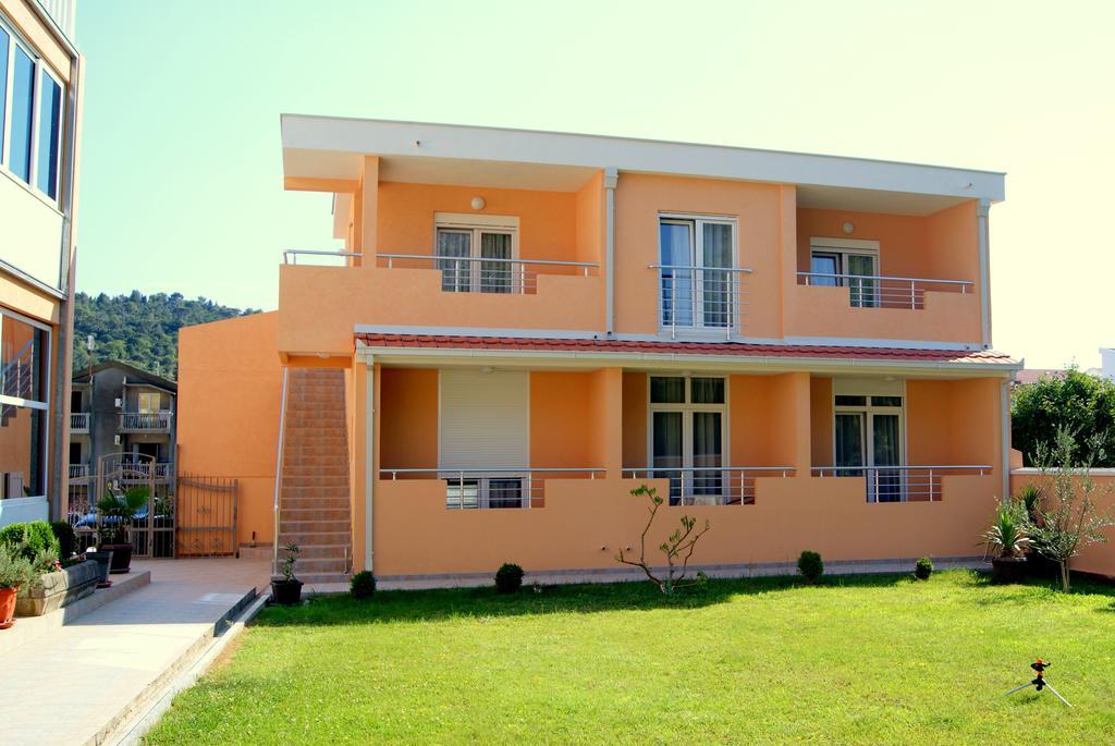 Guesthouse Vila Smilja Podgoriţa Exterior foto